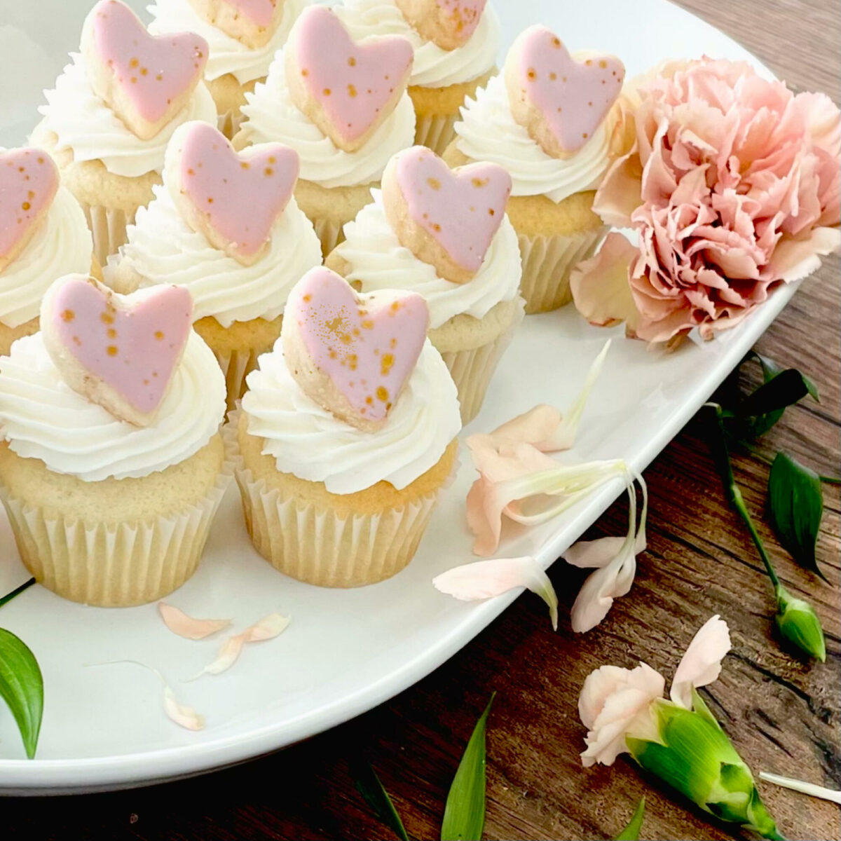 Vegan Mini Cupcakes with Hearts